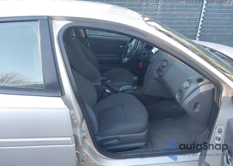 2005 Pontiac Grand Prix z USA, uszkodzony, nr VIN 2G2WP522X51280821